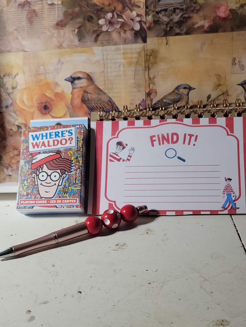 Red & White Find It! Spiral Flip Notes with Where's Waldo Cards And Pen